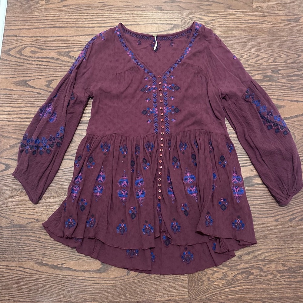 Free People Embroidered Peasant Tunic Top Burgundy XS V-Neck Balloon Sleeve